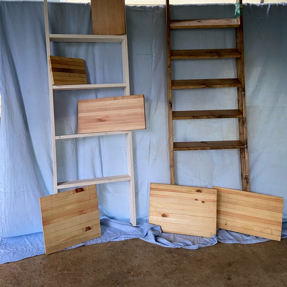 Cutting Boards & Blanket Ladders